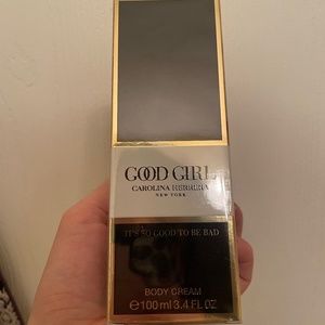 Carolina Herrera Good Girl body cream